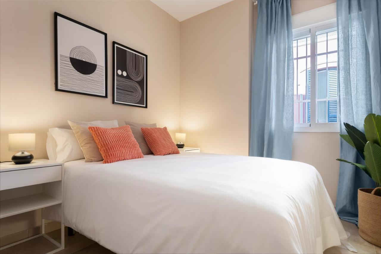 Rivero Suite Apartments Siviglia Esterno foto