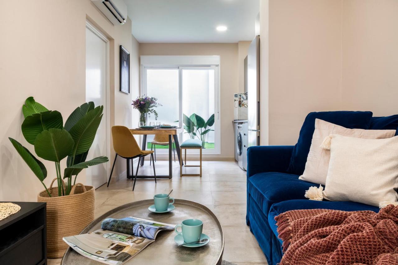 Rivero Suite Apartments Siviglia Esterno foto