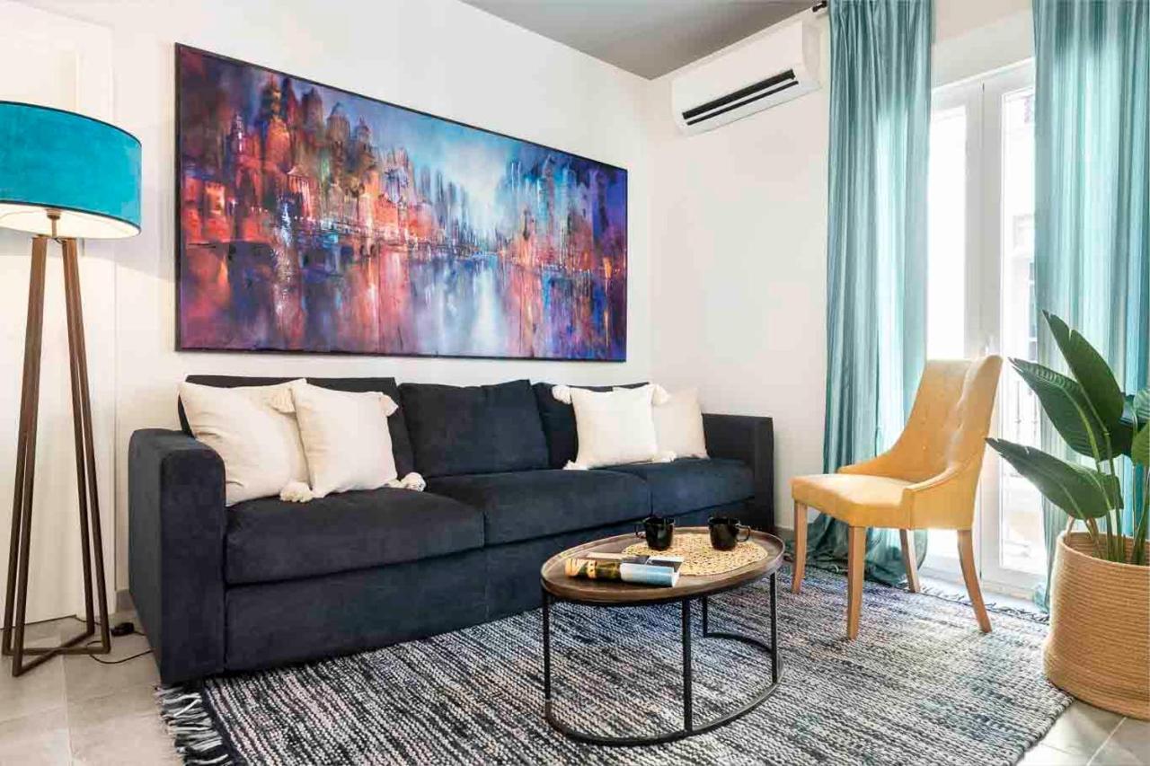 Rivero Suite Apartments Siviglia Esterno foto